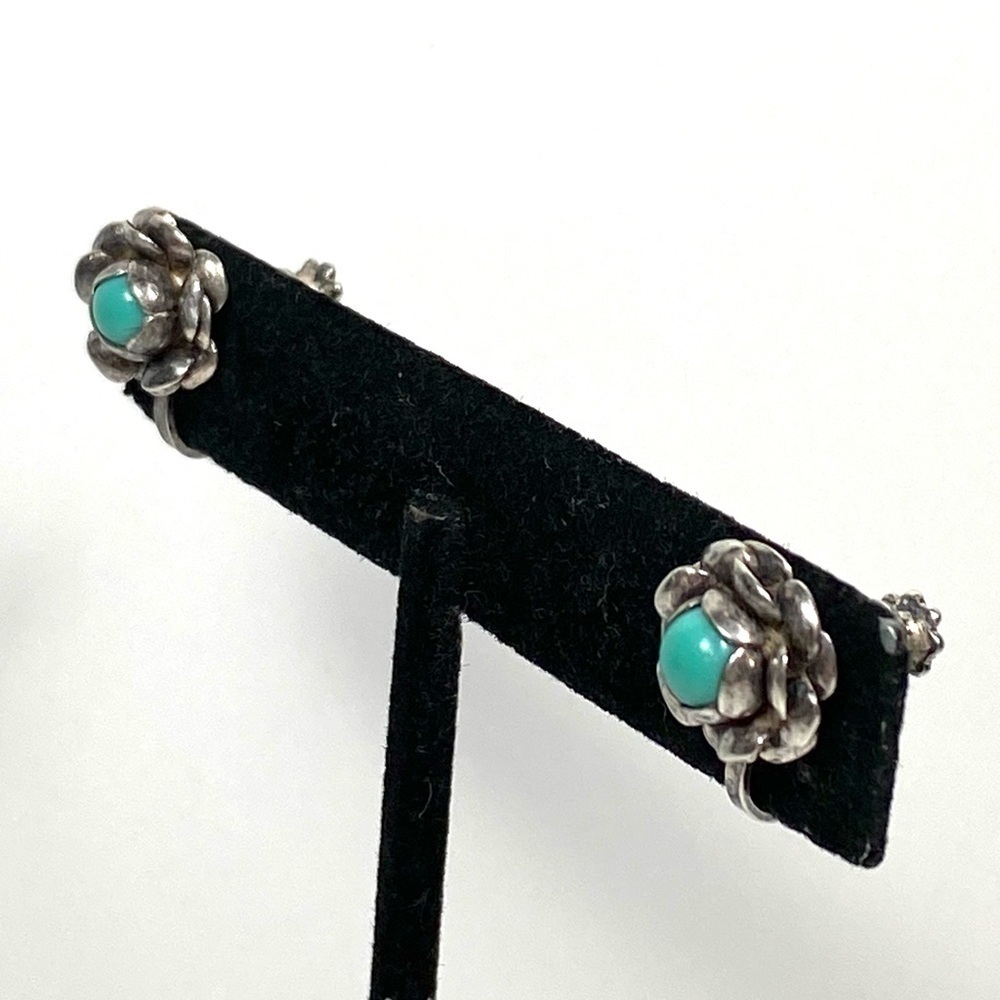 Sterling Silver Earrings Screw Backs Flowers Huggies Blue Insert 3.04g Vintage